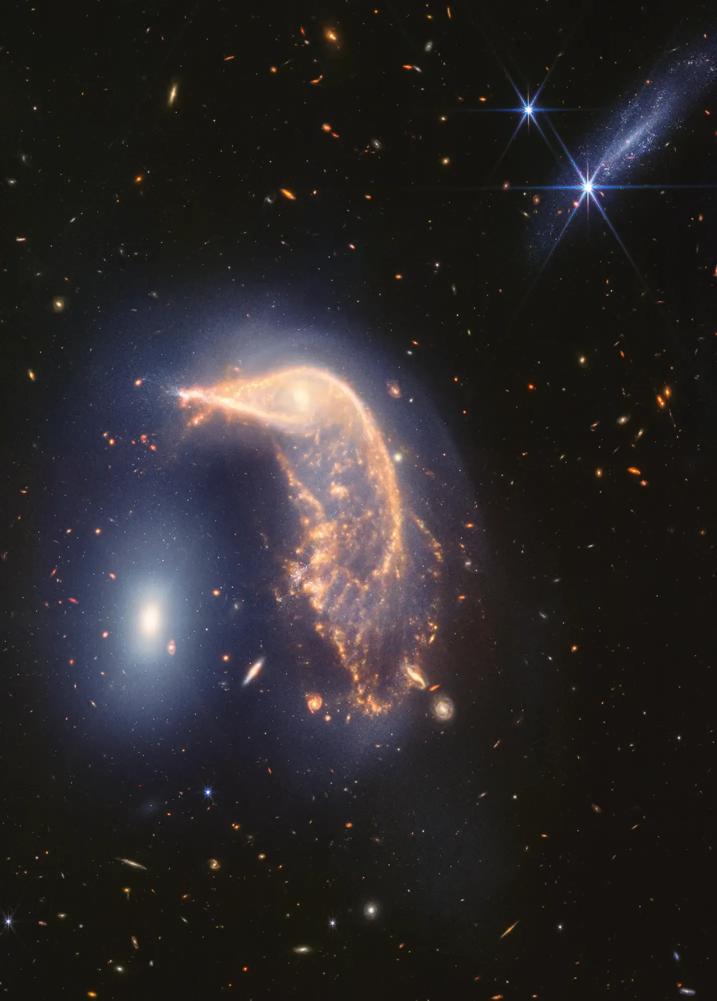 Galaxias interactuando Arp 142 fotografiadas por el telescopio James Webb